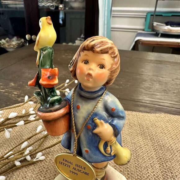 Goebel Hummel CONGRATULATIONS Girl Figurine 17/0 Final Issue TMK 7 Vintage - Picture 5 of 9